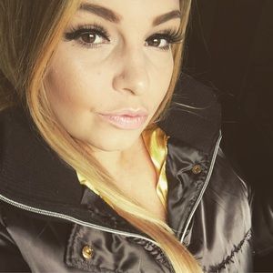 Meet your Posher, Krista